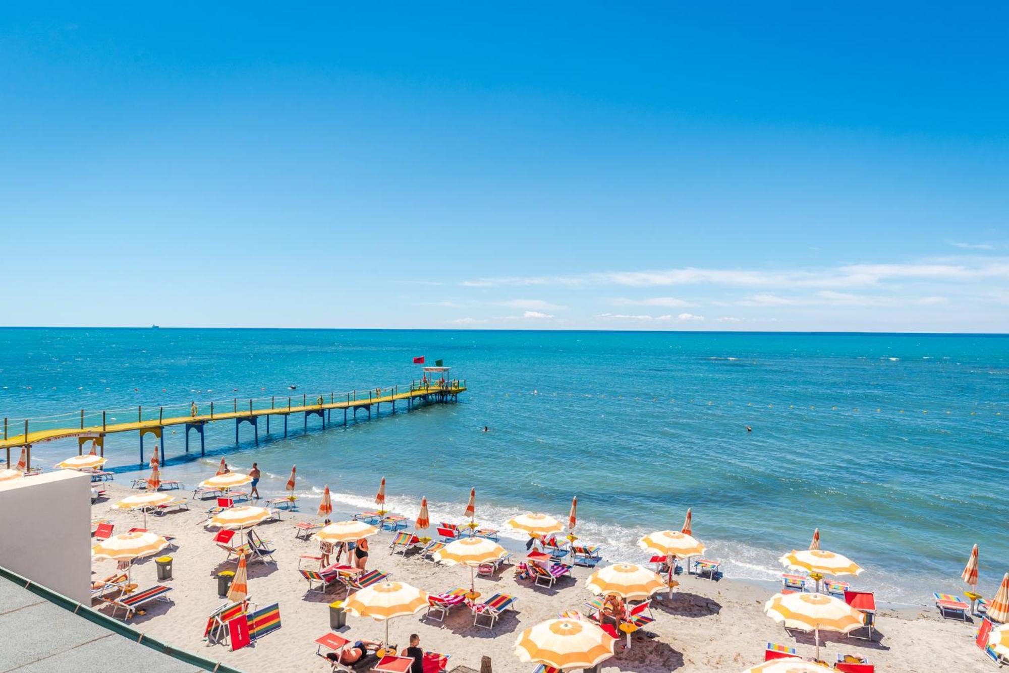 Aragosta Hotel&Restaurant Durrës Exterior foto